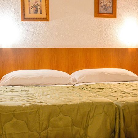 טורבייחה Hostal Gran Via Levante מראה חיצוני תמונה