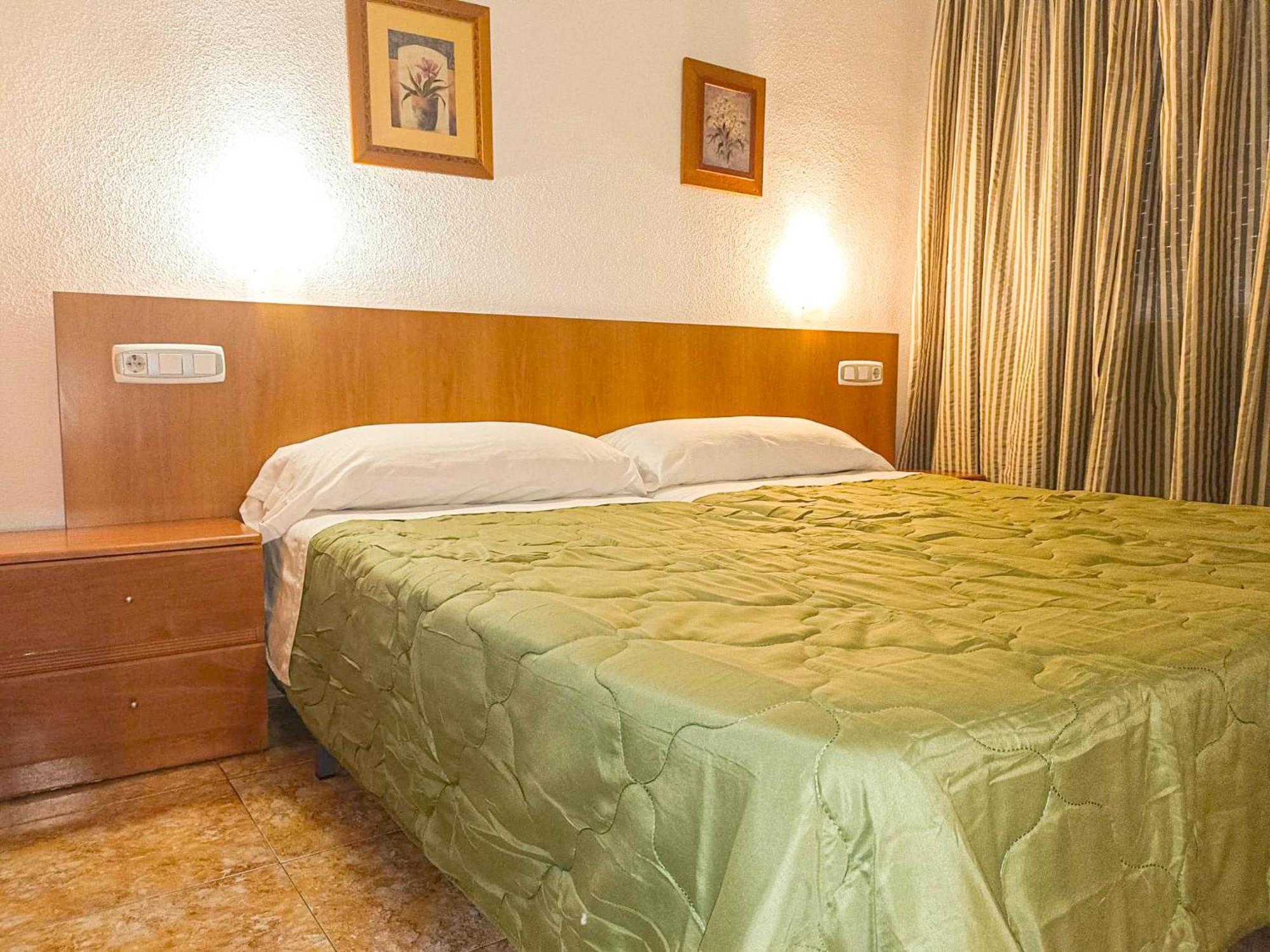 טורבייחה Hostal Gran Via Levante מראה חיצוני תמונה